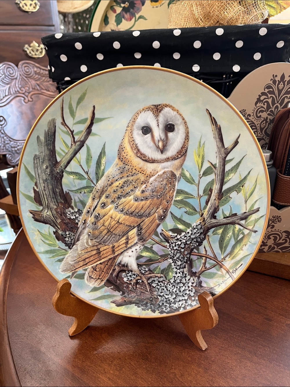 Vintage limited-edition collector plate titled "The Barn Owl"